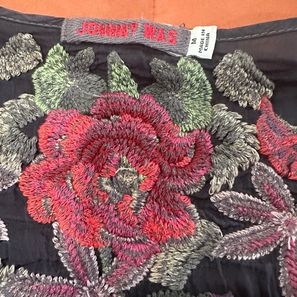 Johnny Was Black Floral Embroidered Blouse - Picture 4 of 6